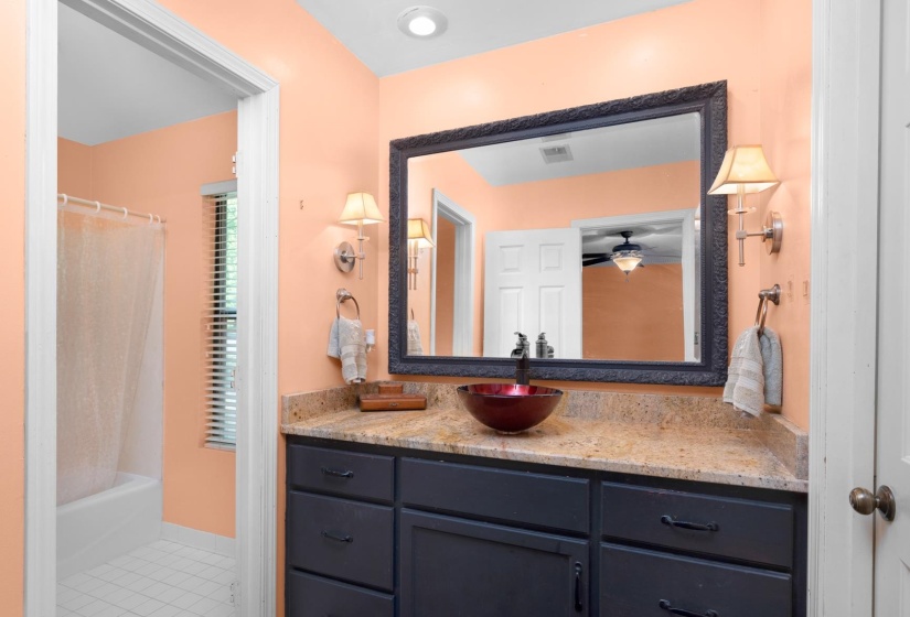 35 VINE GROVE LN, Memphis, Tennessee 38018, 3 Bedroom Bedrooms, 8 Room Rooms,2 BathroomBathrooms,Residential,For Sale,VINE GROVE,0,10220227