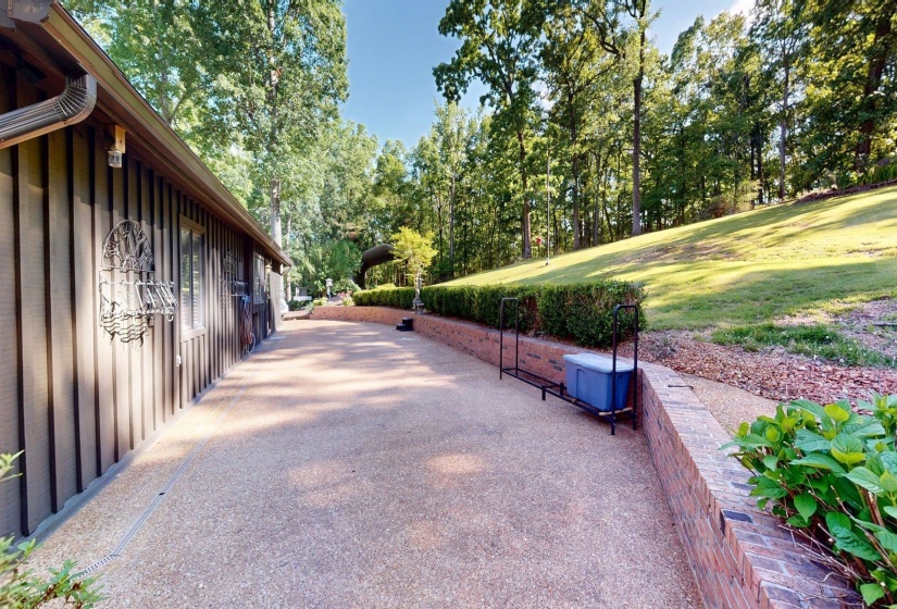 650 CANEY HOLLOW RD, Counce, Tennessee 38326, 5 Bedroom Bedrooms, 14 Room Rooms,4 BathroomBathrooms,Residential,For Sale,CANEY HOLLOW,0,10220875