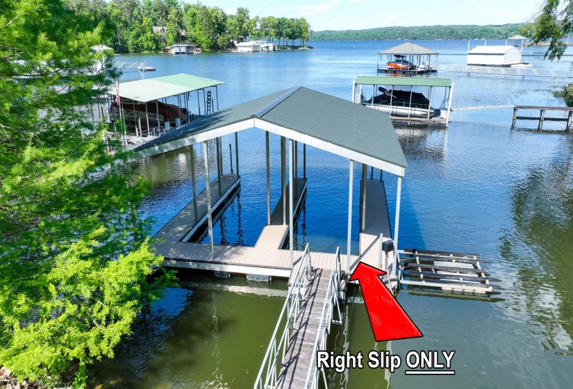 650 CANEY HOLLOW RD, Counce, Tennessee 38326, 5 Bedroom Bedrooms, 14 Room Rooms,4 BathroomBathrooms,Residential,For Sale,CANEY HOLLOW,0,10220875