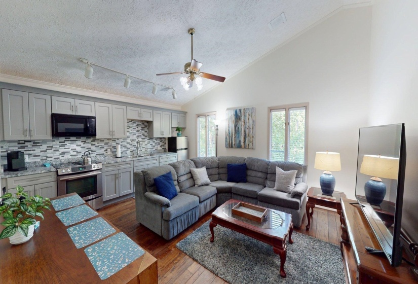 650 CANEY HOLLOW RD, Counce, Tennessee 38326, 5 Bedroom Bedrooms, 14 Room Rooms,4 BathroomBathrooms,Residential,For Sale,CANEY HOLLOW,0,10220875