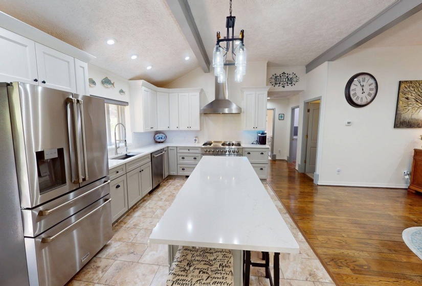 650 CANEY HOLLOW RD, Counce, Tennessee 38326, 5 Bedroom Bedrooms, 14 Room Rooms,4 BathroomBathrooms,Residential,For Sale,CANEY HOLLOW,0,10220875