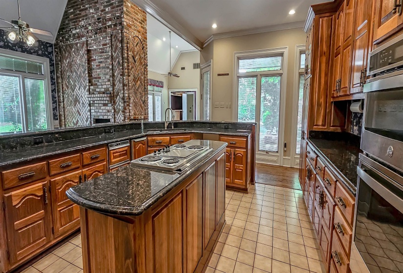 2745 FOREST HILL-IRENE RD, Germantown, Tennessee 38139, 4 Bedrooms Bedrooms, 19 Rooms Rooms,7 BathroomsBathrooms,Residential,For Sale,FOREST HILL-IRENE,10220882