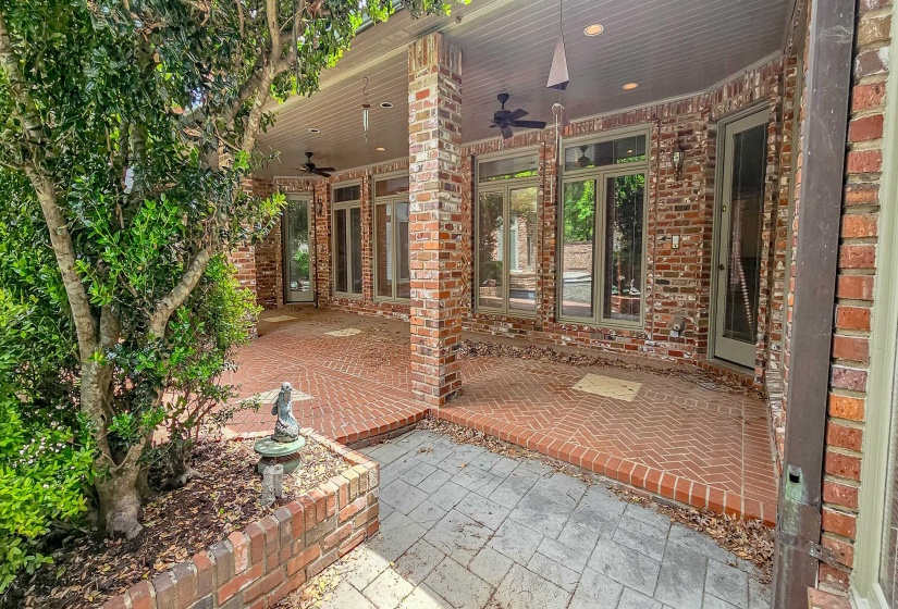2745 FOREST HILL-IRENE RD, Germantown, Tennessee 38139, 4 Bedrooms Bedrooms, 19 Rooms Rooms,7 BathroomsBathrooms,Residential,For Sale,FOREST HILL-IRENE,10220882
