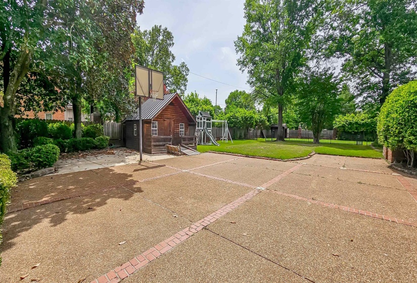 2745 FOREST HILL-IRENE RD, Germantown, Tennessee 38139, 4 Bedrooms Bedrooms, 19 Rooms Rooms,7 BathroomsBathrooms,Residential,For Sale,FOREST HILL-IRENE,10220882