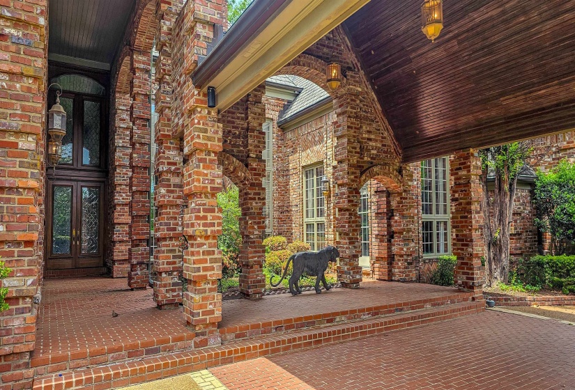 2745 FOREST HILL-IRENE RD, Germantown, Tennessee 38139, 4 Bedrooms Bedrooms, 19 Rooms Rooms,7 BathroomsBathrooms,Residential,For Sale,FOREST HILL-IRENE,10220882