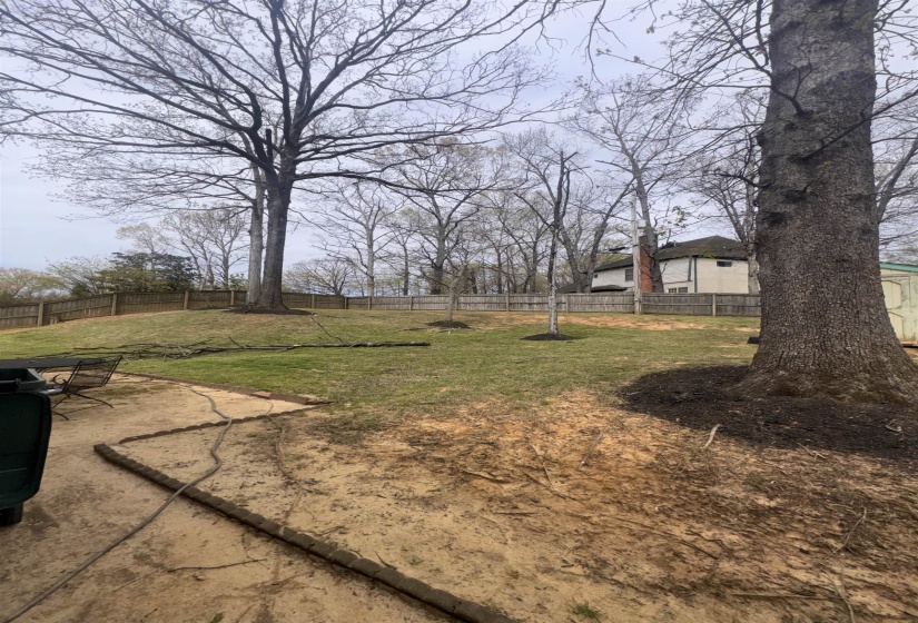 416 LOCUST GROVE DR, Memphis, Tennessee 38018, 4 Bedrooms Bedrooms, 8 Rooms Rooms,2.1 BathroomsBathrooms,Residential,For Sale,LOCUST GROVE,10220888