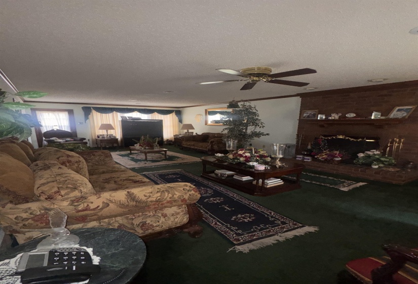 416 LOCUST GROVE DR, Memphis, Tennessee 38018, 4 Bedrooms Bedrooms, 8 Rooms Rooms,2.1 BathroomsBathrooms,Residential,For Sale,LOCUST GROVE,10220888