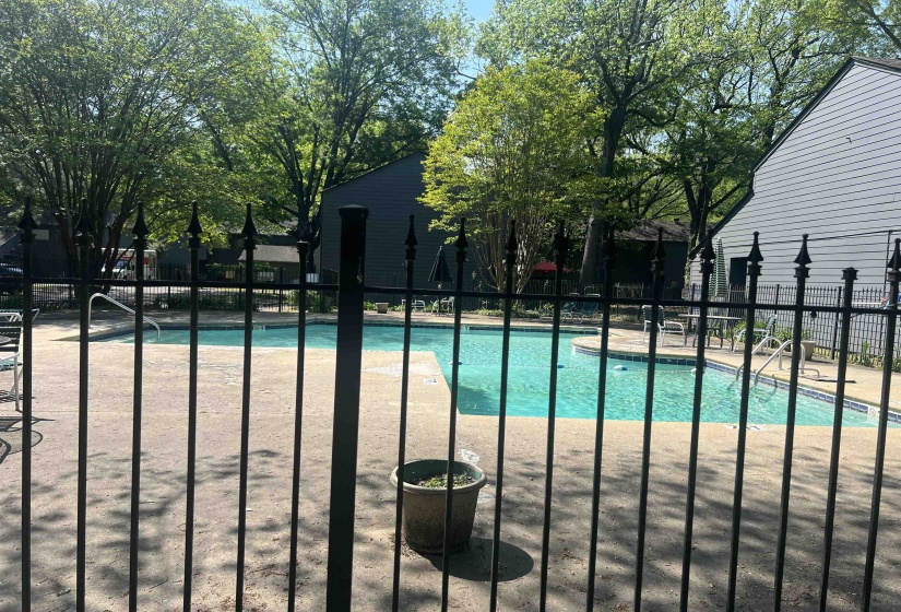 3983 GRAHAMDALE CIR, Memphis, Tennessee 38122, 2 Bedrooms Bedrooms, 4 Rooms Rooms,2 BathroomsBathrooms,Residential,For Sale,GRAHAMDALE,10220893