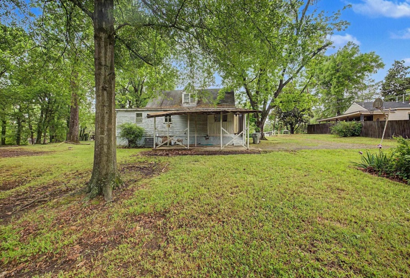 790 COLONIAL RD, Memphis, Tennessee 38117, 4 Bedrooms Bedrooms, 8 Rooms Rooms,1.1 BathroomsBathrooms,Residential,For Sale,COLONIAL,10220894
