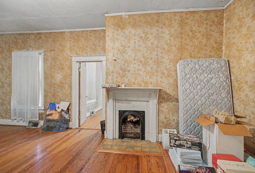 790 COLONIAL RD, Memphis, Tennessee 38117, 4 Bedrooms Bedrooms, 8 Rooms Rooms,1.1 BathroomsBathrooms,Residential,For Sale,COLONIAL,10220894