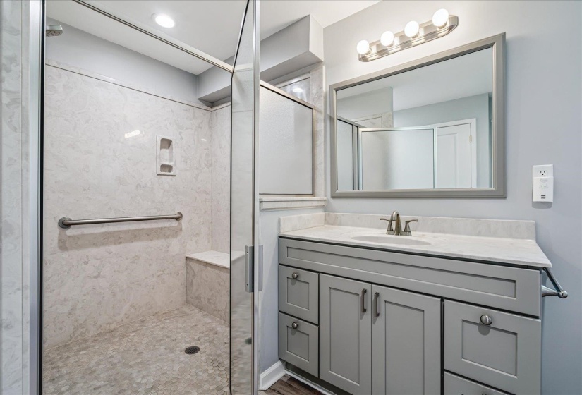 293 CECILIA DR, Memphis, Tennessee 38117, 3 Bedrooms Bedrooms, 7 Rooms Rooms,2 BathroomsBathrooms,Residential,For Sale,CECILIA,10220902