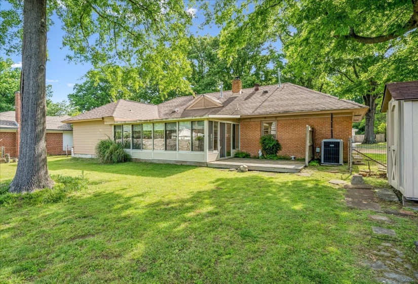 293 CECILIA DR, Memphis, Tennessee 38117, 3 Bedrooms Bedrooms, 7 Rooms Rooms,2 BathroomsBathrooms,Residential,For Sale,CECILIA,10220902
