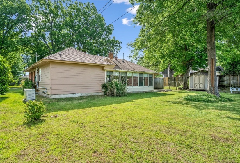 293 CECILIA DR, Memphis, Tennessee 38117, 3 Bedrooms Bedrooms, 7 Rooms Rooms,2 BathroomsBathrooms,Residential,For Sale,CECILIA,10220902