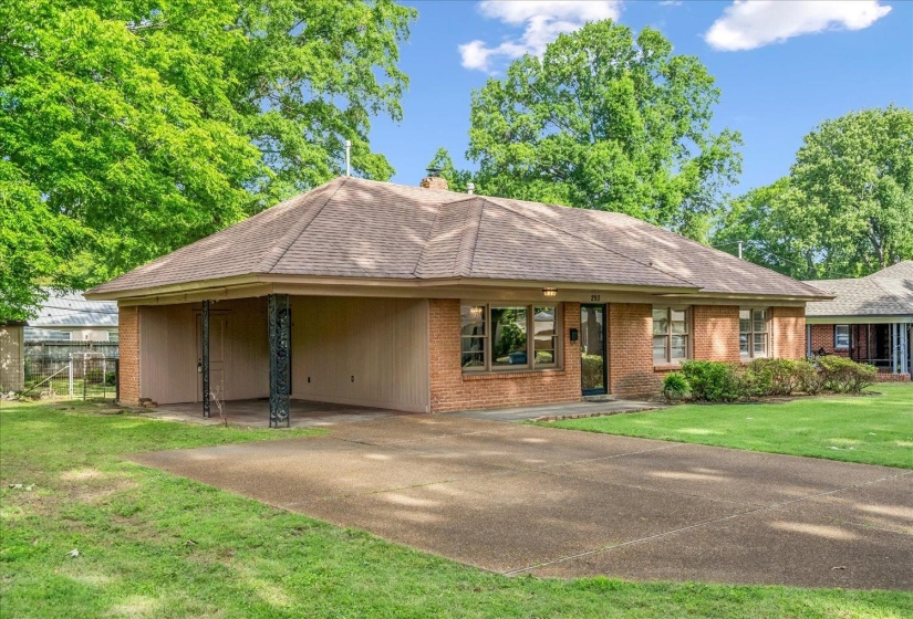 293 CECILIA DR, Memphis, Tennessee 38117, 3 Bedrooms Bedrooms, 7 Rooms Rooms,2 BathroomsBathrooms,Residential,For Sale,CECILIA,10220902
