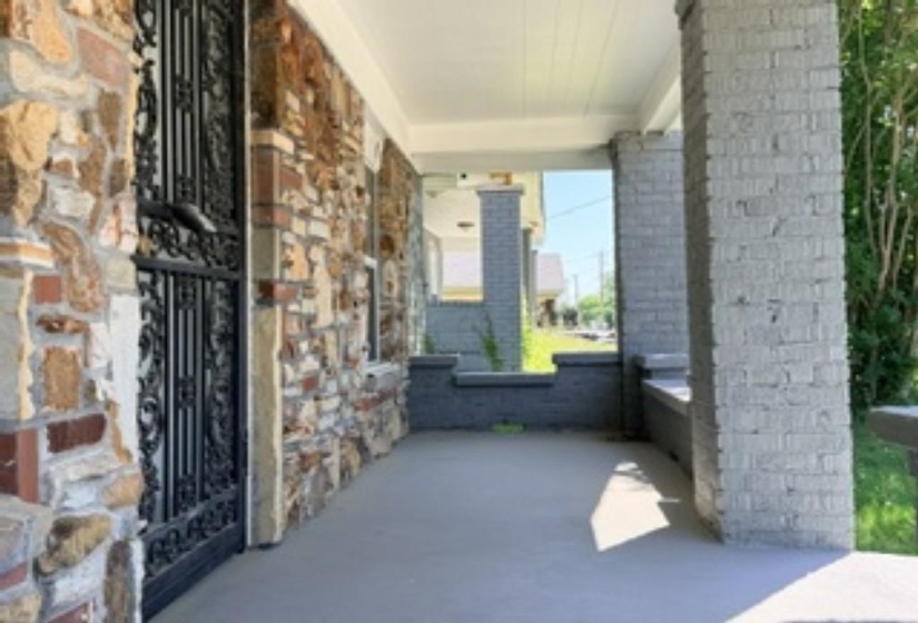 564 PEEBLES RD, Memphis, Tennessee 38109, 2 Bedrooms Bedrooms, ,1 BathroomBathrooms,Duplexes,For Sale,PEEBLES,10220910
