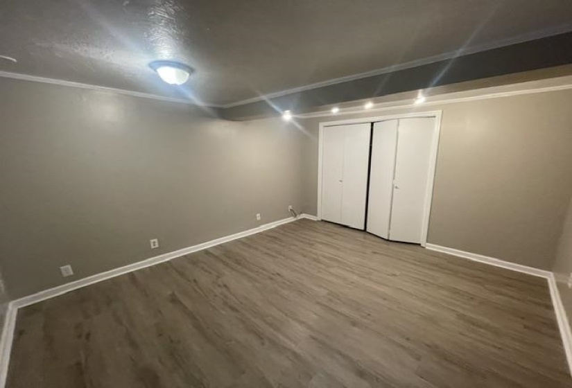 1235 VINTON AVE, Memphis, Tennessee 38104-0506, 1 Bedroom Bedrooms, 3 Room Rooms,1 BathroomBathrooms,Rental Properties,For Sale,VINTON,0,10220916