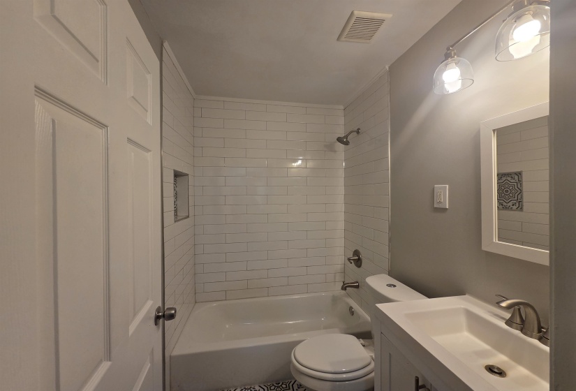 1486 PATTERSON ST, Memphis, Tennessee 38111-5342, 3 Bedrooms Bedrooms, 7 Rooms Rooms,1 BathroomBathrooms,Rental Properties,For Sale,PATTERSON,10220939