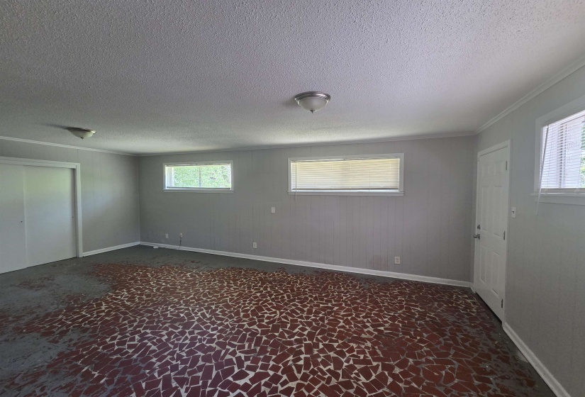 1486 PATTERSON ST, Memphis, Tennessee 38111-5342, 3 Bedrooms Bedrooms, 7 Rooms Rooms,1 BathroomBathrooms,Rental Properties,For Sale,PATTERSON,10220939