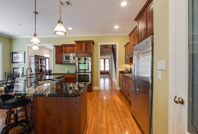 1621 LAWTON TRL, Germantown, Tennessee 38138, 4 Bedroom Bedrooms, 9 Room Rooms,3.1 BathroomBathrooms,Residential,For Sale,LAWTON,0,10220935