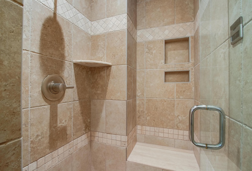 1621 LAWTON TRL, Germantown, Tennessee 38138, 4 Bedroom Bedrooms, 9 Room Rooms,3.1 BathroomBathrooms,Residential,For Sale,LAWTON,0,10220935