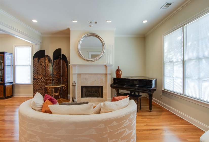 1621 LAWTON TRL, Germantown, Tennessee 38138, 4 Bedroom Bedrooms, 9 Room Rooms,3.1 BathroomBathrooms,Residential,For Sale,LAWTON,0,10220935