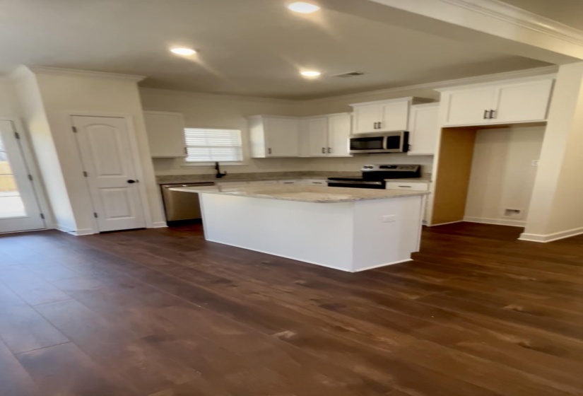 9760 BLOOMINGTON CIR, Unincorporated, Tennessee 38016, 5 Bedroom Bedrooms, 7 Room Rooms,2.1 BathroomBathrooms,Residential,For Sale,BLOOMINGTON,0,10220936