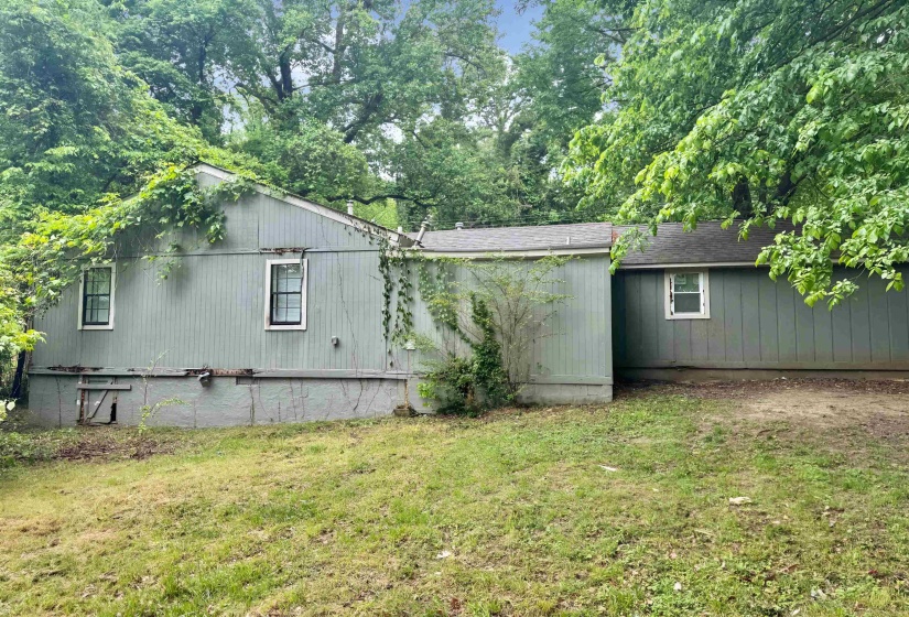 2743 WOODLAWN TERRACE ST, Memphis, Tennessee 38127, 3 Bedroom Bedrooms, 5 Room Rooms,2 BathroomBathrooms,Residential,For Sale,WOODLAWN TERRACE,0,10220905