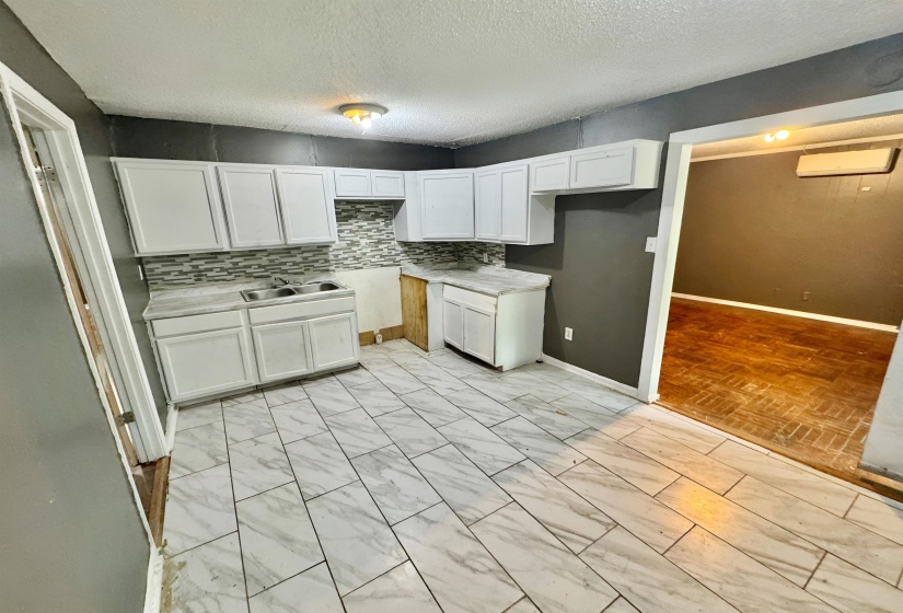 2743 WOODLAWN TERRACE ST, Memphis, Tennessee 38127, 3 Bedroom Bedrooms, 5 Room Rooms,2 BathroomBathrooms,Residential,For Sale,WOODLAWN TERRACE,0,10220905
