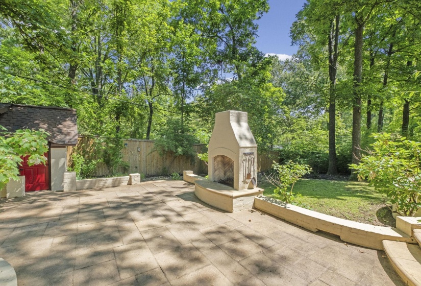 5442 ROLLING OAKS DR, Memphis, Tennessee 38119, 5 Bedroom Bedrooms, 8 Room Rooms,4.1 BathroomBathrooms,Residential,For Sale,ROLLING OAKS,0,10220946