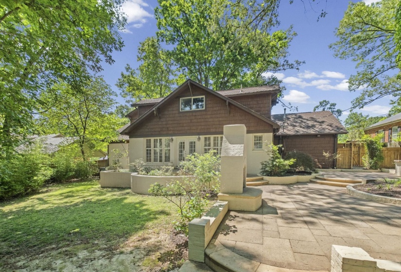 5442 ROLLING OAKS DR, Memphis, Tennessee 38119, 5 Bedroom Bedrooms, 8 Room Rooms,4.1 BathroomBathrooms,Residential,For Sale,ROLLING OAKS,0,10220946
