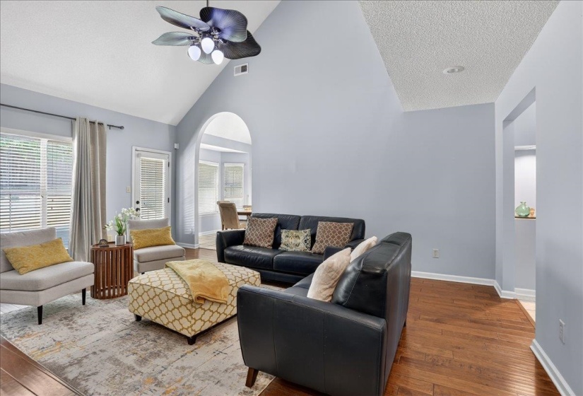 5898 PETERSON RIDGE LN, Bartlett, Tennessee 38135, 4 Bedroom Bedrooms, 8 Room Rooms,3 BathroomBathrooms,Residential,For Sale,PETERSON RIDGE,0,10219937