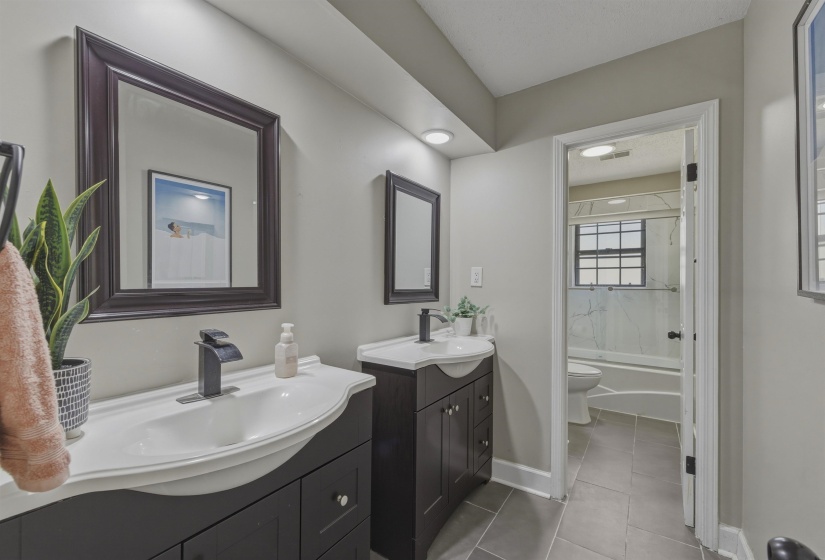 1971 ALDER BRANCH LNDG, Germantown, Tennessee 38139, 4 Bedrooms Bedrooms, 9 Rooms Rooms,3 BathroomsBathrooms,Residential,For Sale,ALDER BRANCH,10220920