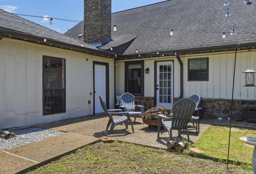 1971 ALDER BRANCH LNDG, Germantown, Tennessee 38139, 4 Bedrooms Bedrooms, 9 Rooms Rooms,3 BathroomsBathrooms,Residential,For Sale,ALDER BRANCH,10220920
