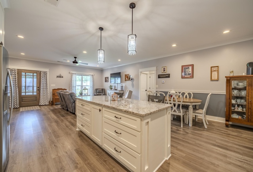 145 RB DR, Savannah, Tennessee 38372, 3 Bedroom Bedrooms, 8 Room Rooms,2 BathroomBathrooms,Residential,For Sale,RB,0,10220953