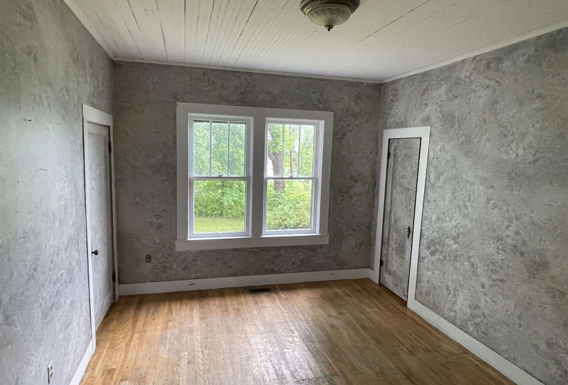 332 PHARR AVE, Selmer, Tennessee 38375, 5 Bedroom Bedrooms, 10 Room Rooms,2 BathroomBathrooms,Residential,For Sale,PHARR,0,10220961