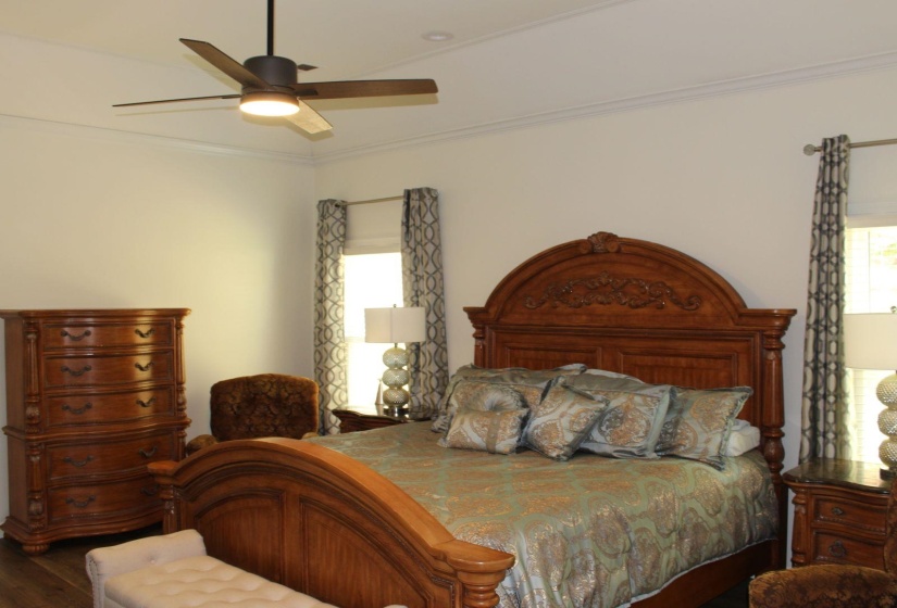 8916 CEDAR MILLS CV, Memphis, Tennessee 38016, 4 Bedrooms Bedrooms, 8 Rooms Rooms,3 BathroomsBathrooms,Residential,For Sale,CEDAR MILLS,10220971