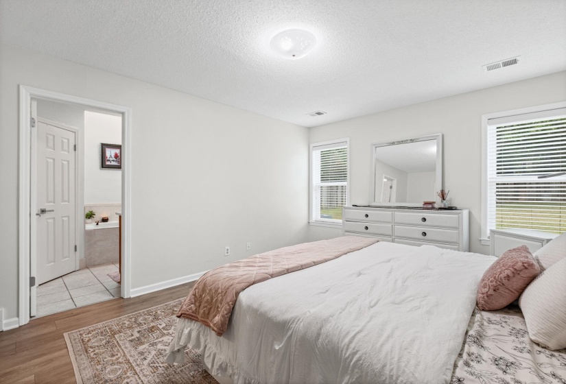 216 GERMAN PARK CV, Memphis, Tennessee 38018, 5 Bedrooms Bedrooms, 9 Rooms Rooms,3 BathroomsBathrooms,Residential,For Sale,GERMAN PARK,10220984