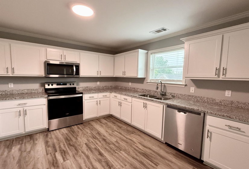 90 SQUIRES GROVE DR, Atoka, Tennessee 38004, 3 Bedroom Bedrooms, 5 Room Rooms,2 BathroomBathrooms,Residential,For Sale,SQUIRES GROVE,0,10220985