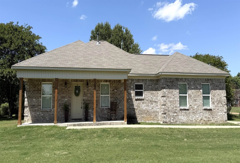 90 SQUIRES GROVE DR, Atoka, Tennessee 38004, 3 Bedroom Bedrooms, 5 Room Rooms,2 BathroomBathrooms,Residential,For Sale,SQUIRES GROVE,0,10220985