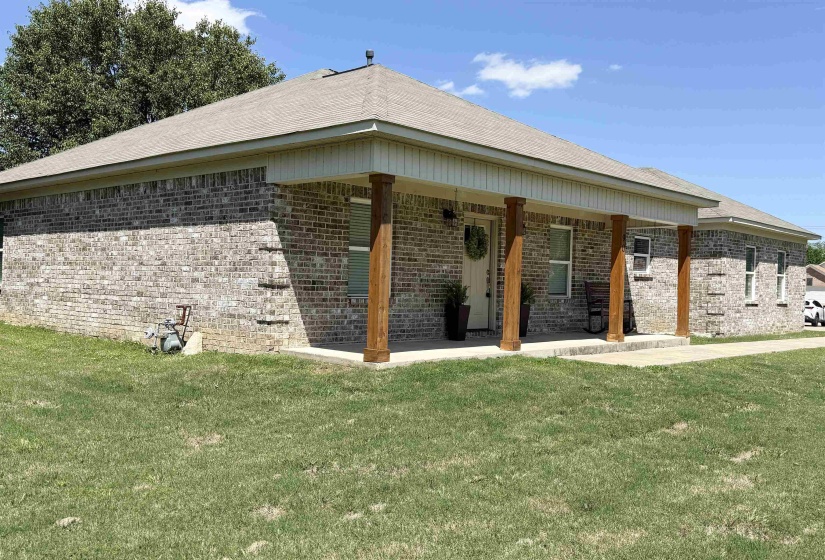 90 SQUIRES GROVE DR, Atoka, Tennessee 38004, 3 Bedroom Bedrooms, 5 Room Rooms,2 BathroomBathrooms,Residential,For Sale,SQUIRES GROVE,0,10220985