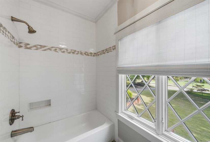 9035 TELLURIDE CV, Germantown, Tennessee 38138, 5 Bedrooms Bedrooms, 13 Rooms Rooms,4.1 BathroomsBathrooms,Residential,For Sale,TELLURIDE,10220986