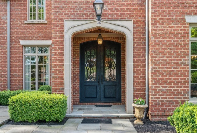 9035 TELLURIDE CV, Germantown, Tennessee 38138, 5 Bedrooms Bedrooms, 13 Rooms Rooms,4.1 BathroomsBathrooms,Residential,For Sale,TELLURIDE,10220986