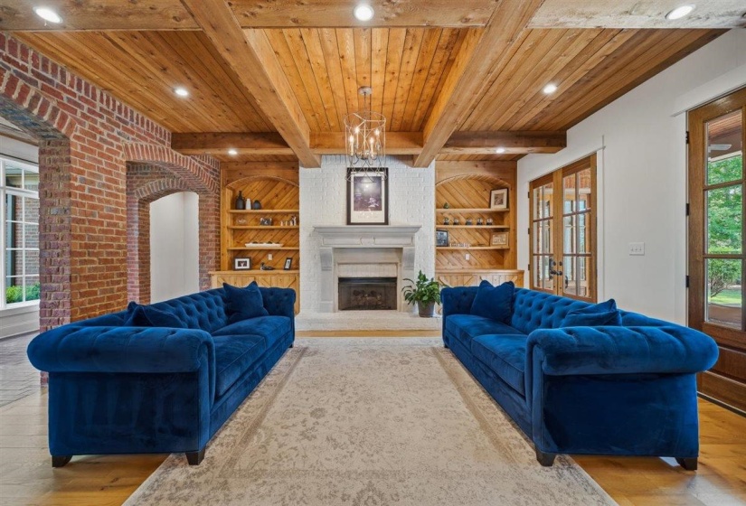 9035 TELLURIDE CV, Germantown, Tennessee 38138, 5 Bedrooms Bedrooms, 13 Rooms Rooms,4.1 BathroomsBathrooms,Residential,For Sale,TELLURIDE,10220986