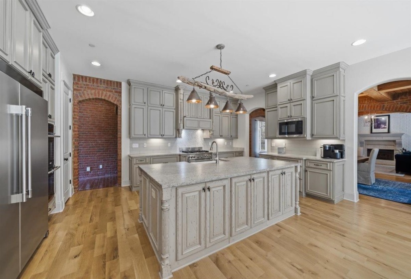 9035 TELLURIDE CV, Germantown, Tennessee 38138, 5 Bedrooms Bedrooms, 13 Rooms Rooms,4.1 BathroomsBathrooms,Residential,For Sale,TELLURIDE,10220986
