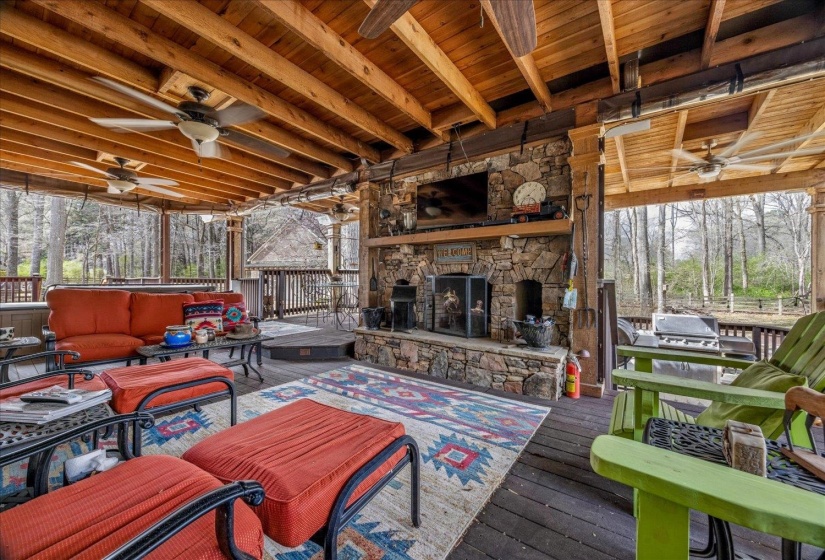 40 AMESBURY CV, Unicorp/Eads, Tennessee 38028, 4 Bedrooms Bedrooms, 10 Rooms Rooms,2.1 BathroomsBathrooms,Residential,For Sale,AMESBURY,10216962