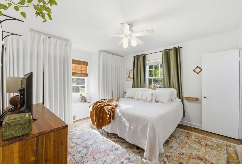 3593 SOUTHWOOD AVE, Memphis, Tennessee 38111, 4 Bedroom Bedrooms, 7 Room Rooms,2 BathroomBathrooms,Residential,For Sale,SOUTHWOOD,0,10220995