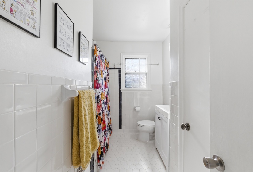 3593 SOUTHWOOD AVE, Memphis, Tennessee 38111, 4 Bedroom Bedrooms, 7 Room Rooms,2 BathroomBathrooms,Residential,For Sale,SOUTHWOOD,0,10220995