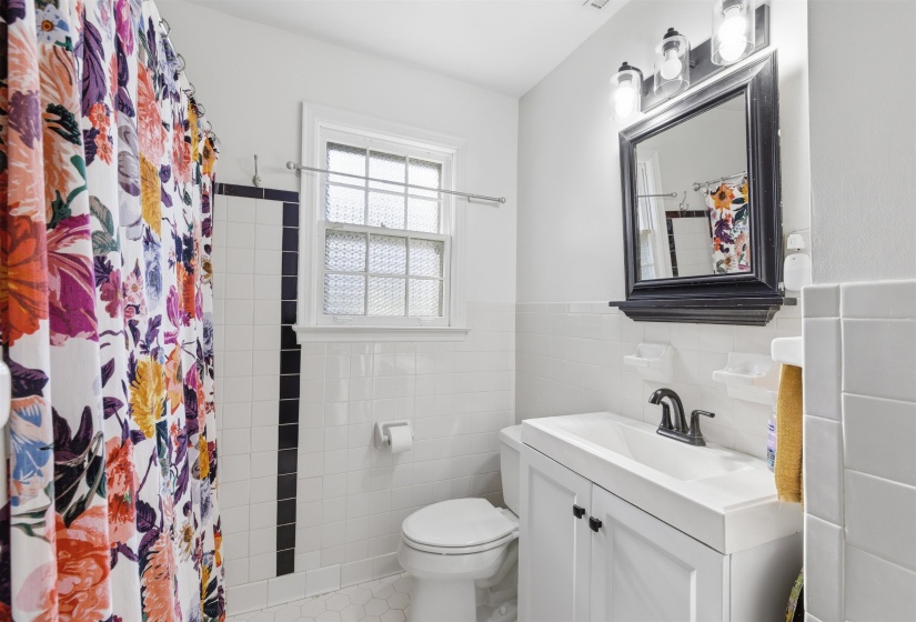 3593 SOUTHWOOD AVE, Memphis, Tennessee 38111, 4 Bedroom Bedrooms, 7 Room Rooms,2 BathroomBathrooms,Residential,For Sale,SOUTHWOOD,0,10220995