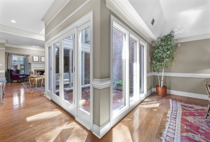 493 RACQUET CLUB PL, Memphis, Tennessee 38117, 2 Bedroom Bedrooms, 5 Room Rooms,2.1 BathroomBathrooms,Residential,For Sale,RACQUET CLUB,0,10221005