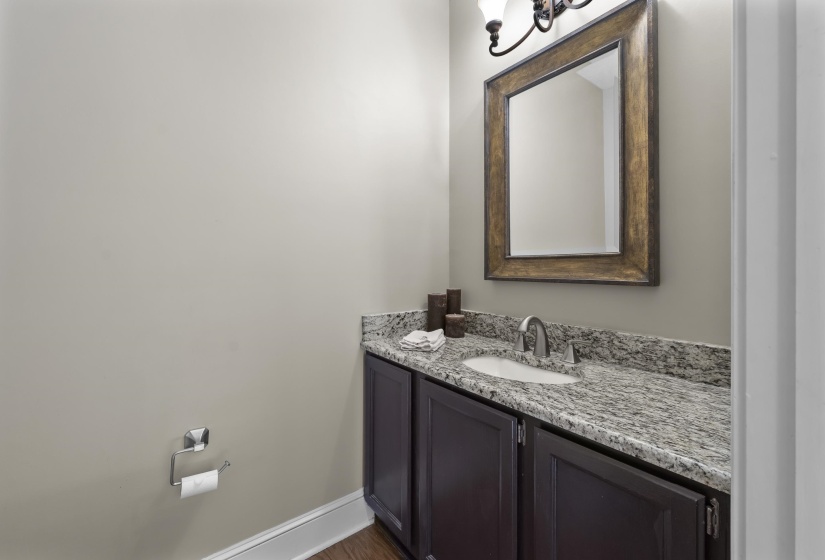 493 RACQUET CLUB PL, Memphis, Tennessee 38117, 2 Bedroom Bedrooms, 5 Room Rooms,2.1 BathroomBathrooms,Residential,For Sale,RACQUET CLUB,0,10221005